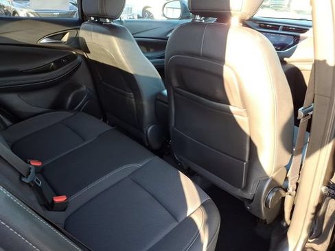 Used 2023 Buick Encore GX Select w/ Sport Touring Package FWD image 22