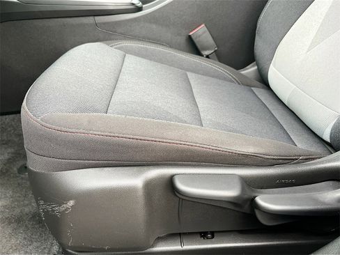 Used 2025 Chevrolet Trax RS w/ Driver Confidence Package image 19