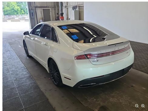 Used 2017 Lincoln MKZ Reserve w/ Climate Package FWD image 2