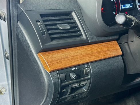 Used 2014 Subaru Outback 3.6R Limited w/ Moonroof Package image 10