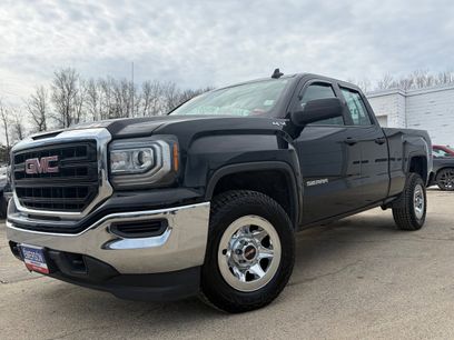Used 2017 GMC Sierra 1500 4x4 Double Cab w/ Sierra Convenience Package