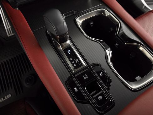 Used 2023 Lexus RX 500h F Sport image 18