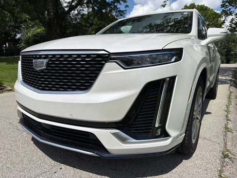 Used 2021 Cadillac XT6 Premium Luxury AWD/4WD image 17