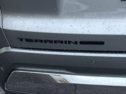 New 2026 GMC Terrain Denali w/ LPO, Black Badging Package AWD/4WD image 10