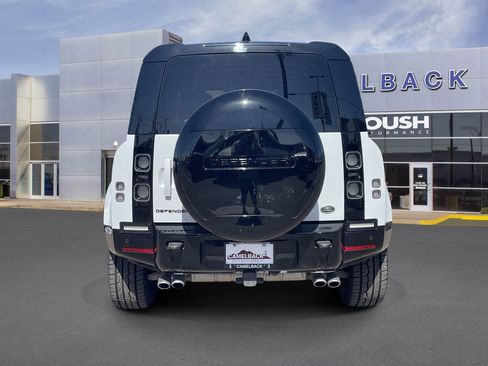 Used 2023 Land Rover Defender 110 V8 AWD/4WD image 5