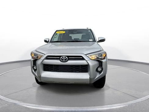 Used 2022 Toyota 4Runner SR5 Premium w/ Moonroof Package RWD image 3