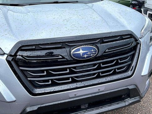 Used 2022 Subaru Forester Premium AWD/4WD image 3