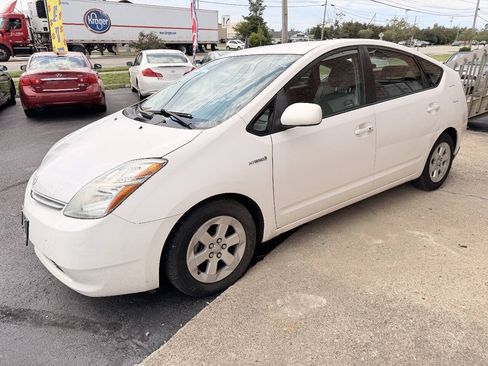 Used 2009 Toyota Prius w/ Pkg 2 FWD image 4