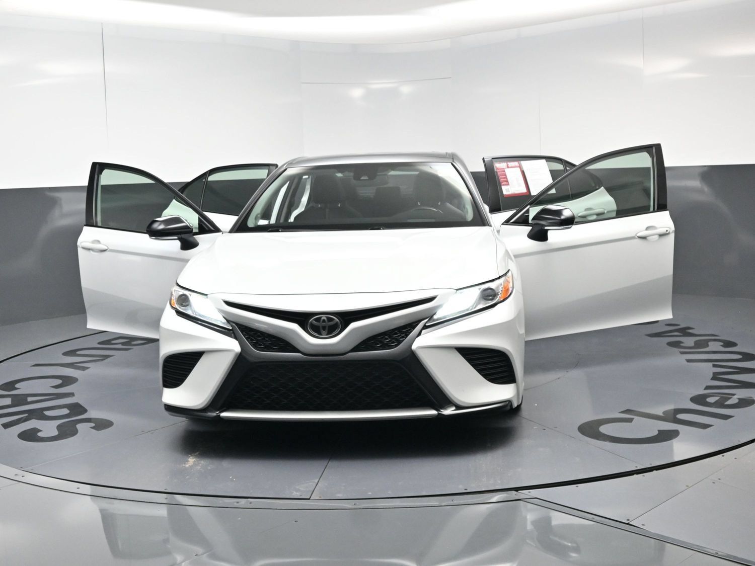 Used 2020 Toyota Camry XSE FWD image 24