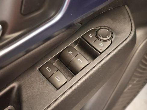 New 2026 Chevrolet Equinox EV LT image 10