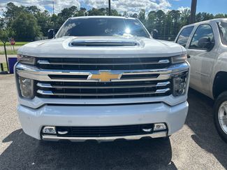 Used 2022 Chevrolet Silverado 2500 High Country w/ Z71 Off-Road Package AWD/4WD video 2