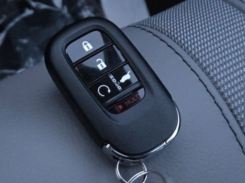 New 2025 Honda Pilot Touring image 35