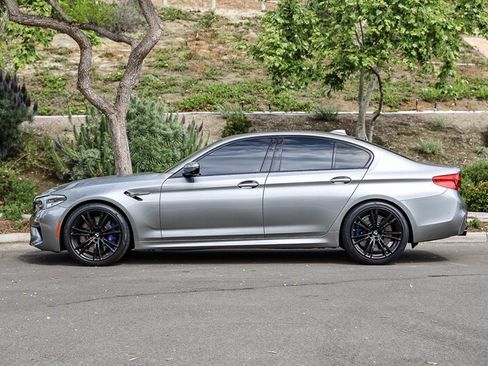 Used 2019 BMW M5 w/ Executive Package image 3