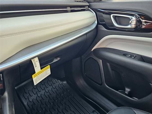 New 2026 Jeep Compass Limited AWD/4WD image 56
