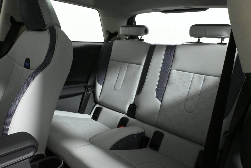 Certified 2025 MINI Cooper S FWD image 4