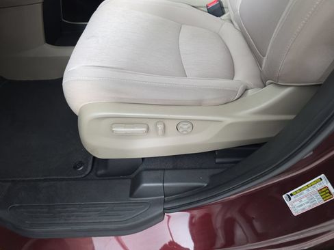 Used 2020 Honda Odyssey EX image 24
