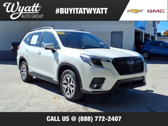 Used 2024 Subaru Forester Premium AWD/4WD image 1
