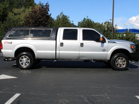 Used 2014 Ford F250 XLT w/ XLT Premium Package image 20