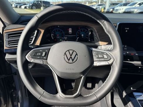 New 2026 Volkswagen Atlas SE FWD image 18