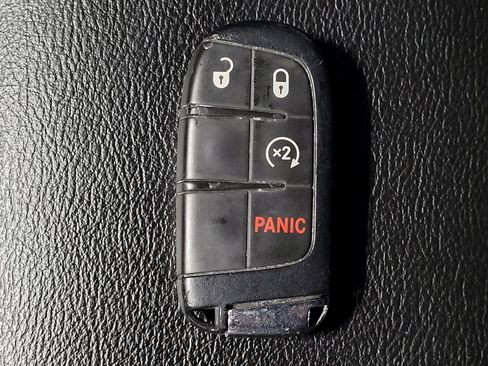 Used 2020 Jeep Compass Latitude w/ Popular Equipment Group AWD/4WD image 32