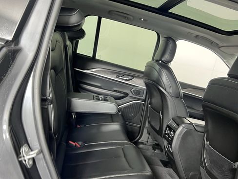 Used 2022 Jeep Grand Cherokee Limited image 26