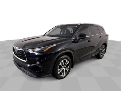 Used 2023 Toyota Highlander XLE