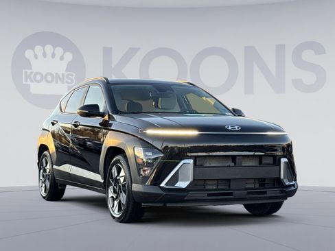 Certified 2025 Hyundai Kona SEL image 10