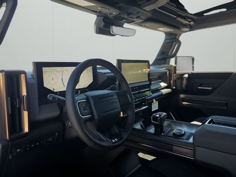 New 2025 GMC Hummer EV 2X image 30