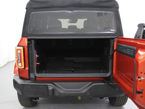 Used 2023 Ford Bronco Outer Banks AWD/4WD image 12