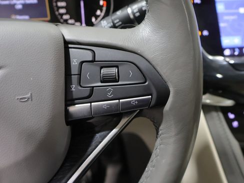 Used 2023 Cadillac XT6 Premium Luxury AWD/4WD image 40