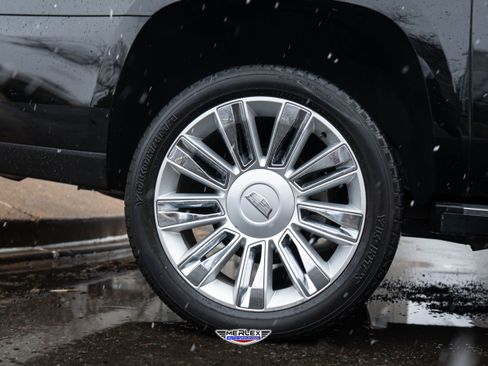 Used 2019 Cadillac Escalade ESV Platinum image 11