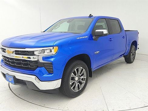 Certified 2025 Chevrolet Silverado 1500 LT image 1