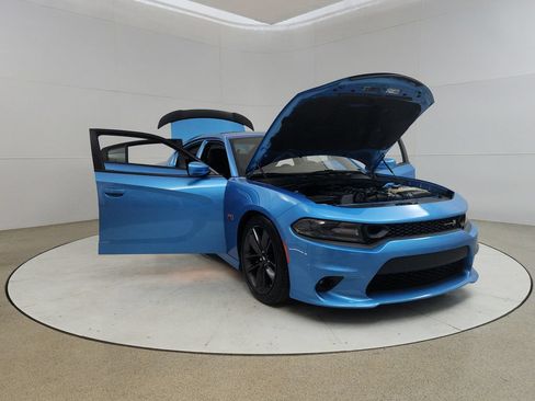 Used 2019 Dodge Charger Scat Pack RWD image 9