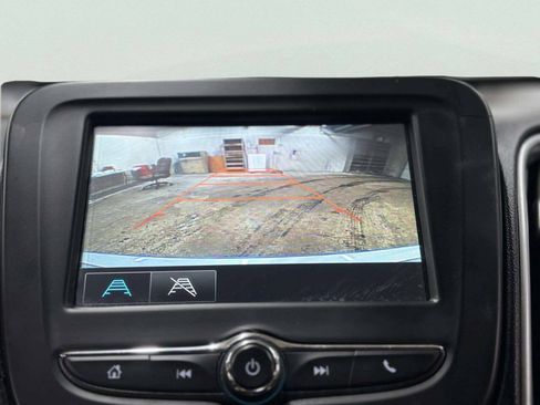 Used 2017 Chevrolet Malibu LS FWD image 23