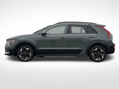 Certified 2023 Kia Niro Wave w/ Wave Preserve Package image 16