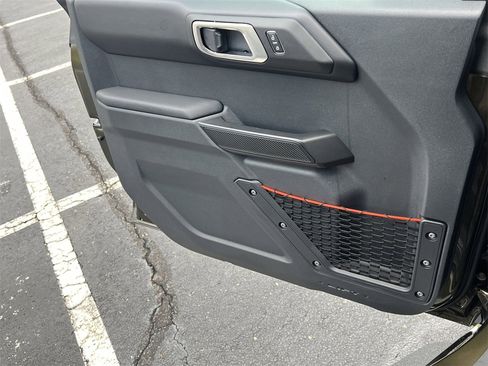 New 2025 Ford Bronco Raptor image 18