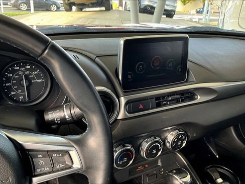 Used 2018 FIAT 124 Spider Classica w/ Technology Group image 5