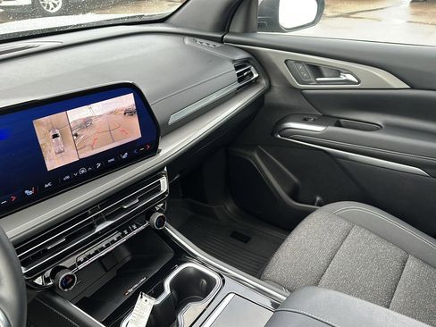 Certified 2024 Chevrolet Traverse LT w/ LPO, Floor Liner Package image 40