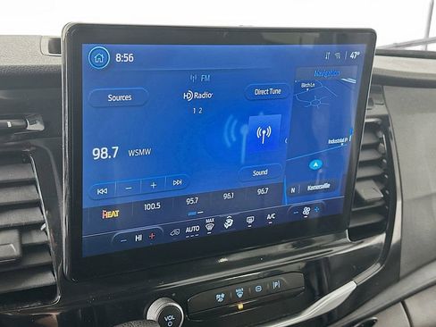 Used 2023 Ford Transit 350 XLT image 17