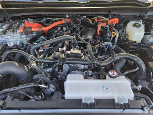 Used 2025 Toyota Tacoma TRD Sport w/ TRD Sport Upgrade Package AWD/4WD image 17