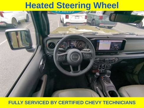 Used 2025 Jeep Gladiator Mojave AWD/4WD image 40