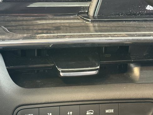 Certified 2024 Cadillac Escalade Premium Luxury image 26