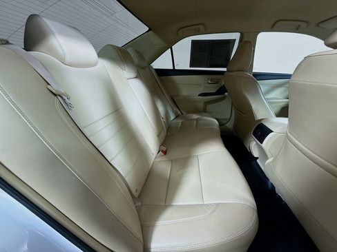 Used 2015 Toyota Camry XLE image 27