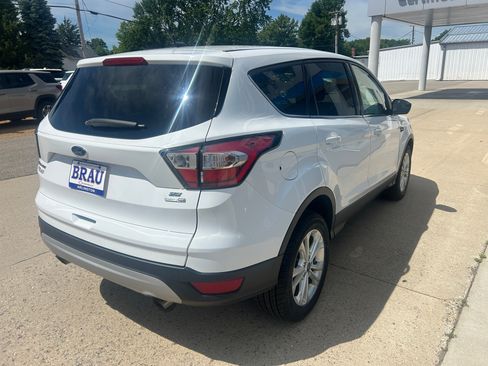 Used 2017 Ford Escape SE AWD/4WD image 6