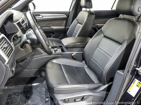 Used 2023 Volkswagen Atlas Cross Sport SE AWD/4WD image 10