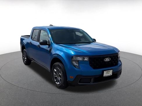 Used 2026 Ford Maverick XLT FWD image 3