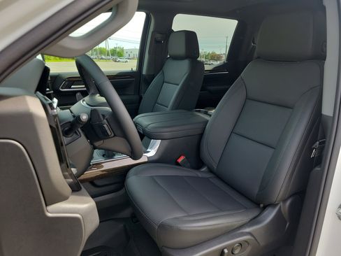 New 2026 GMC Sierra 1500 Elevation w/ Elevation Premium Package AWD/4WD image 4