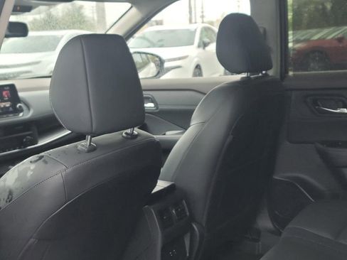 Used 2023 Nissan Rogue SV w/ SV Premium B Package AWD/4WD image 15