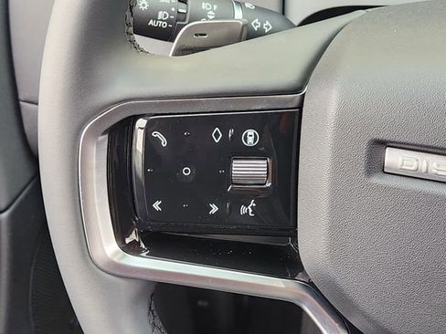 Used 2024 Land Rover Discovery Sport S image 27