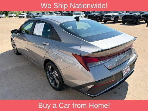 Used 2025 Hyundai Elantra Sport FWD image 7